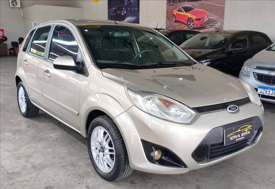FORD FIESTA 1.6 SE HATCH 16V FLEX 4P MANUAL